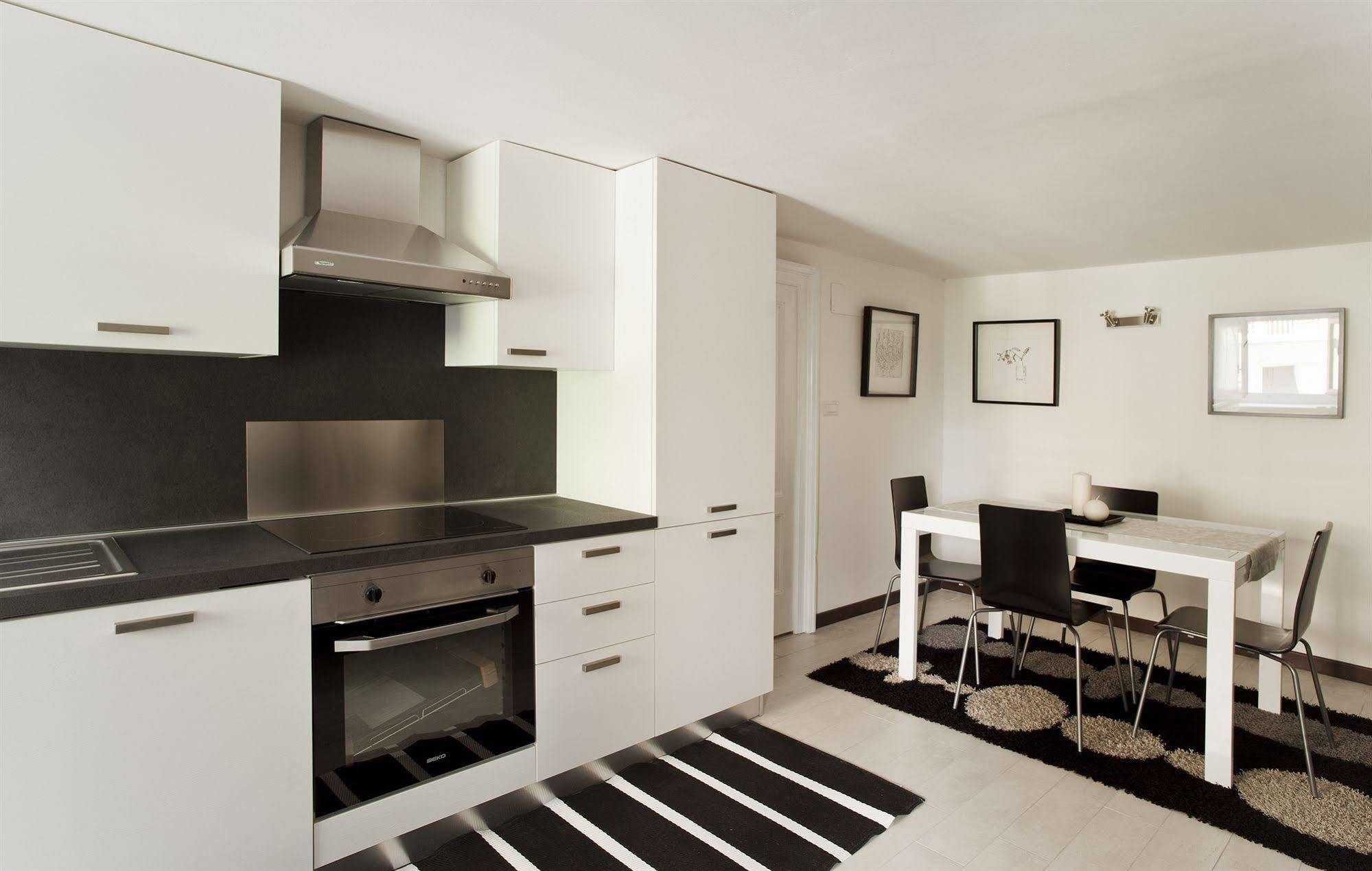 Apartament Italianway-Borgospesso Mediolan Zewnętrze zdjęcie