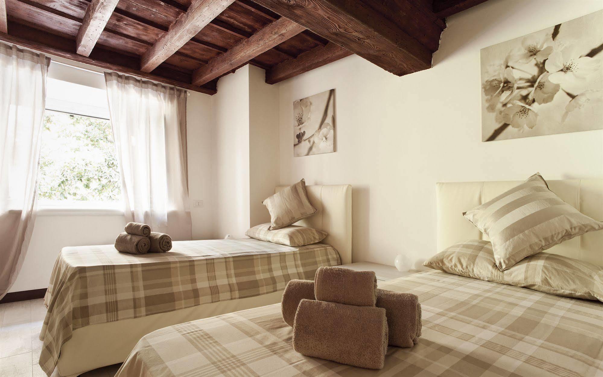 Apartament Italianway-Borgospesso Mediolan Zewnętrze zdjęcie